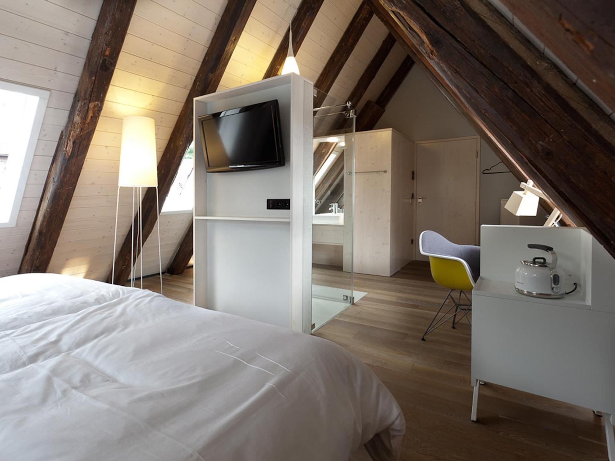 Superior Double Room,1742605121:JPEG